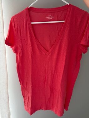 J. Crew Factory Women’s Coral Vintage Cotton Featherweight Slub V-Neck T-Shirt M